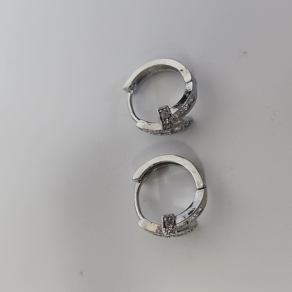 Stainless Steel Huggie Hoop Earrings Nail Ring Design - Picture 7 of 9